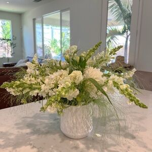 Elegant White Floral Arrangement in Ceramic Vase